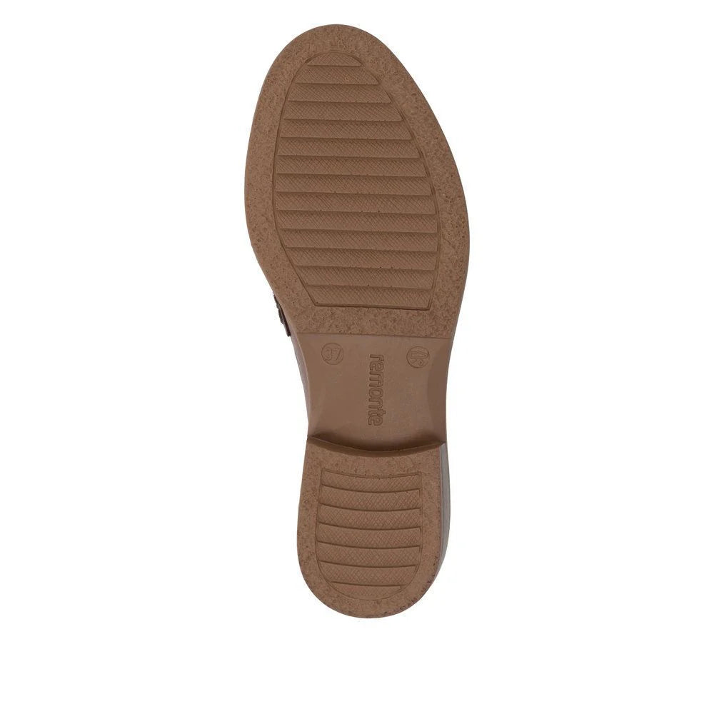 D0F05-24 Brown Slip on