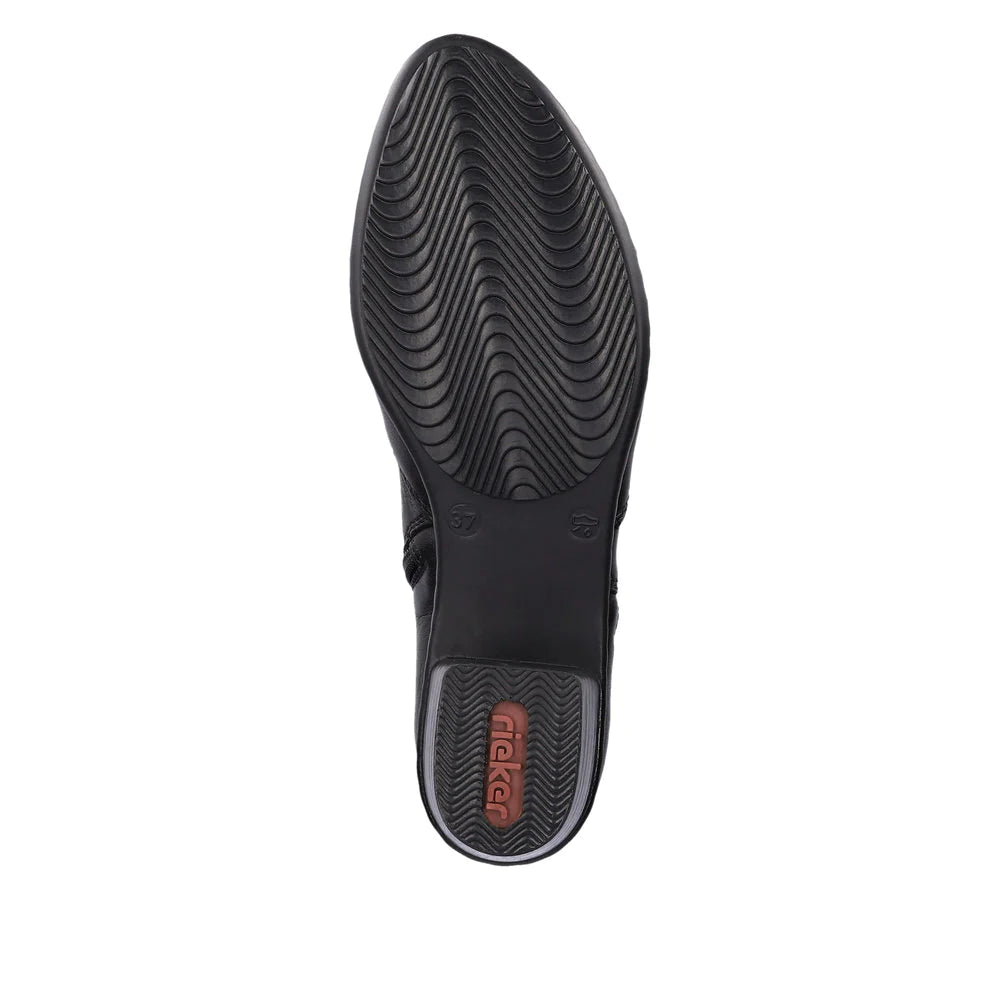 Y0756-00 Black Zip