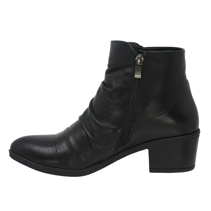 Talia-01 Black