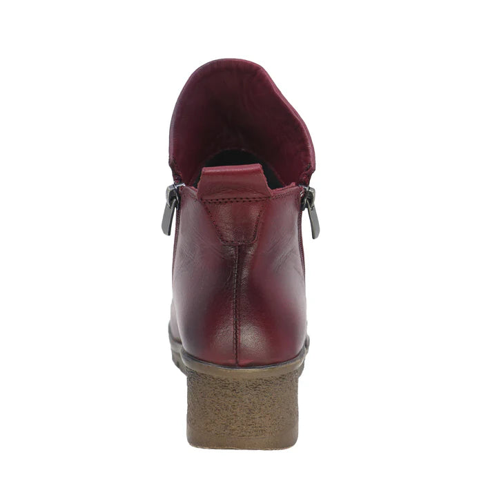 Carly-01 Bordo