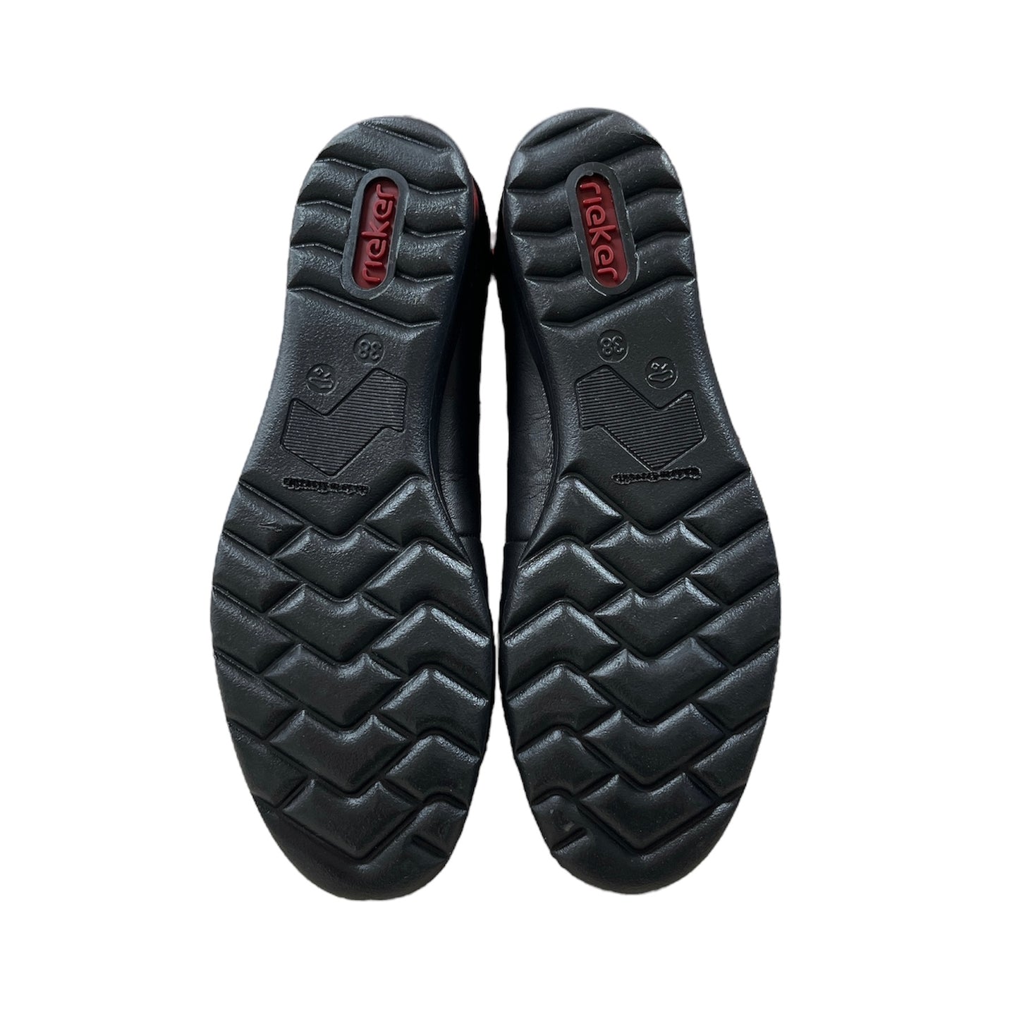 L9351-00 Slip On Black