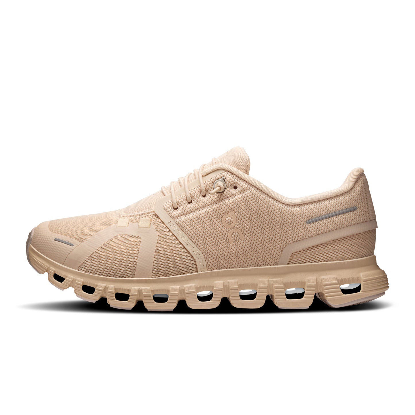 Women's ON Cloud 6 Sand/Sand