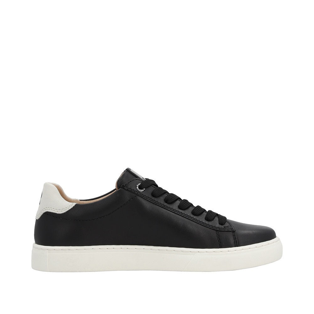 U0704-00 Lace Up Sneaker Black